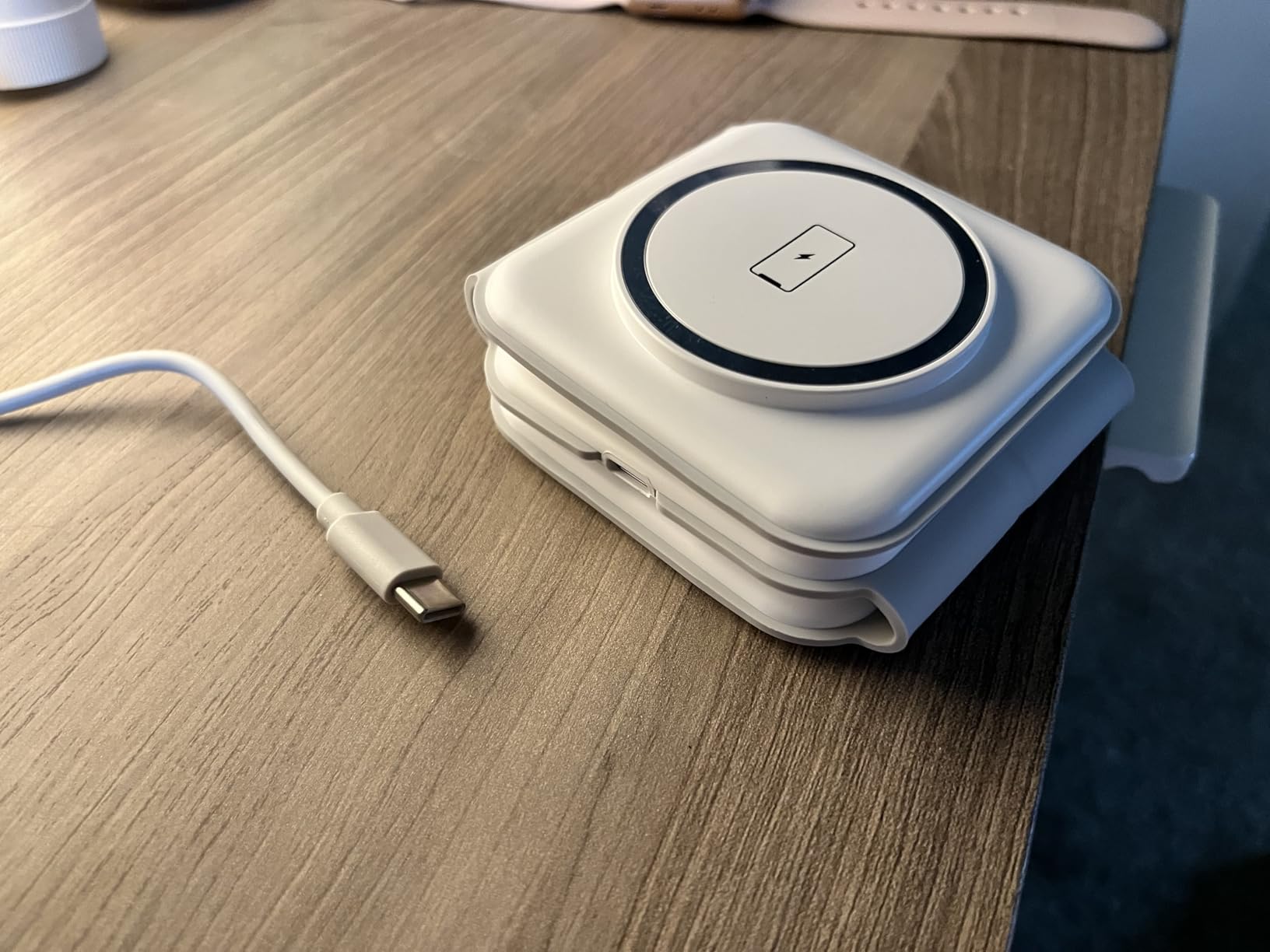 Wireless Charger 3 in 1,RTOPS Magnetic Travel Wireless Charging Station Multiple Devices,GaN 3 in 1 Charging Station,Compatible for iPhone16/15/14/13/Pro/Max,iWatch,AirPods4/3/2/Pro(Adapter Includes) - Customer Photo 5