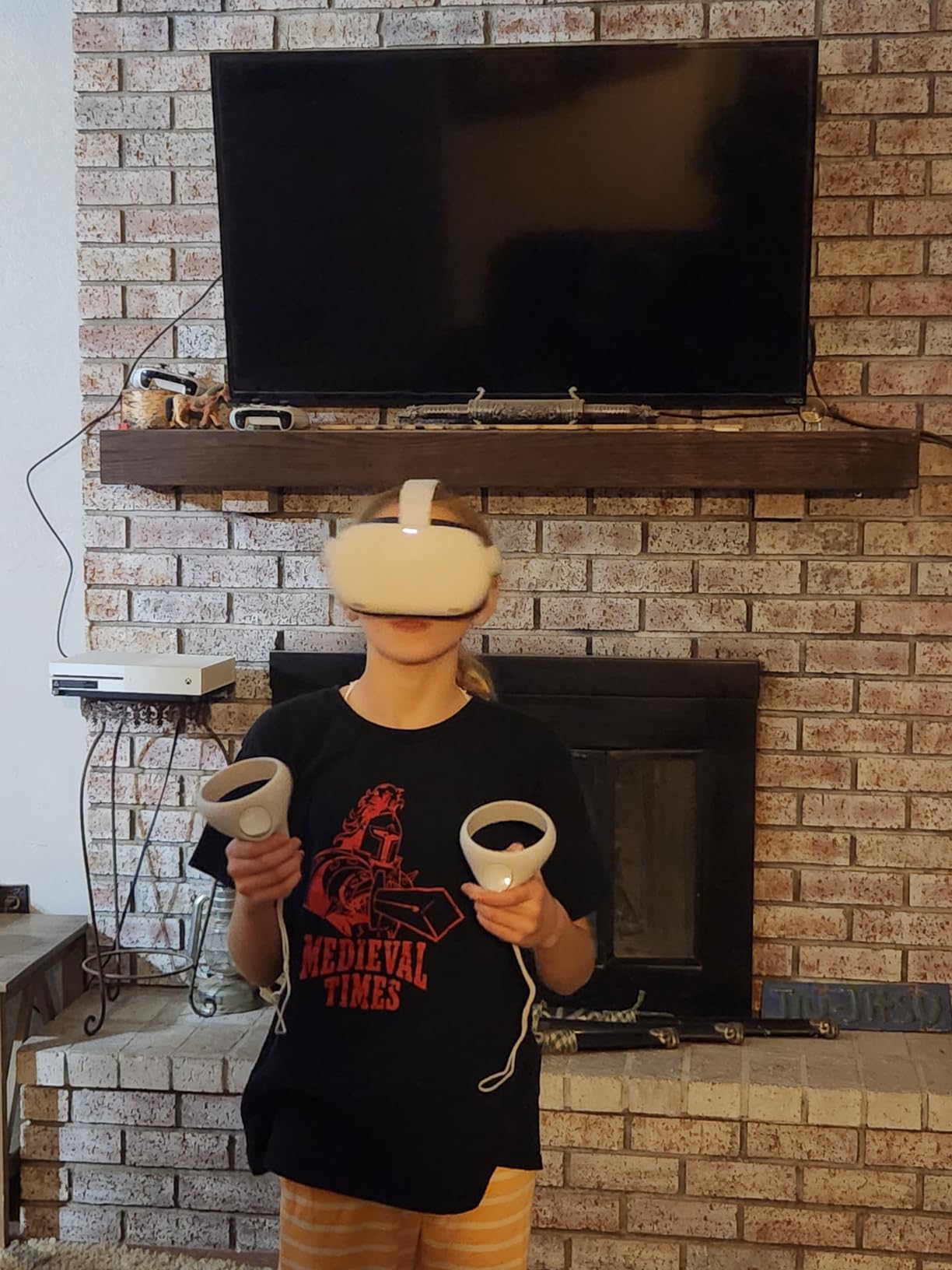 Oculus Quest 2 VR Headset 128GB Holiday Set - Advanced All-in-One Virtual Reality Headset Cover Set, White - Customer Photo 1