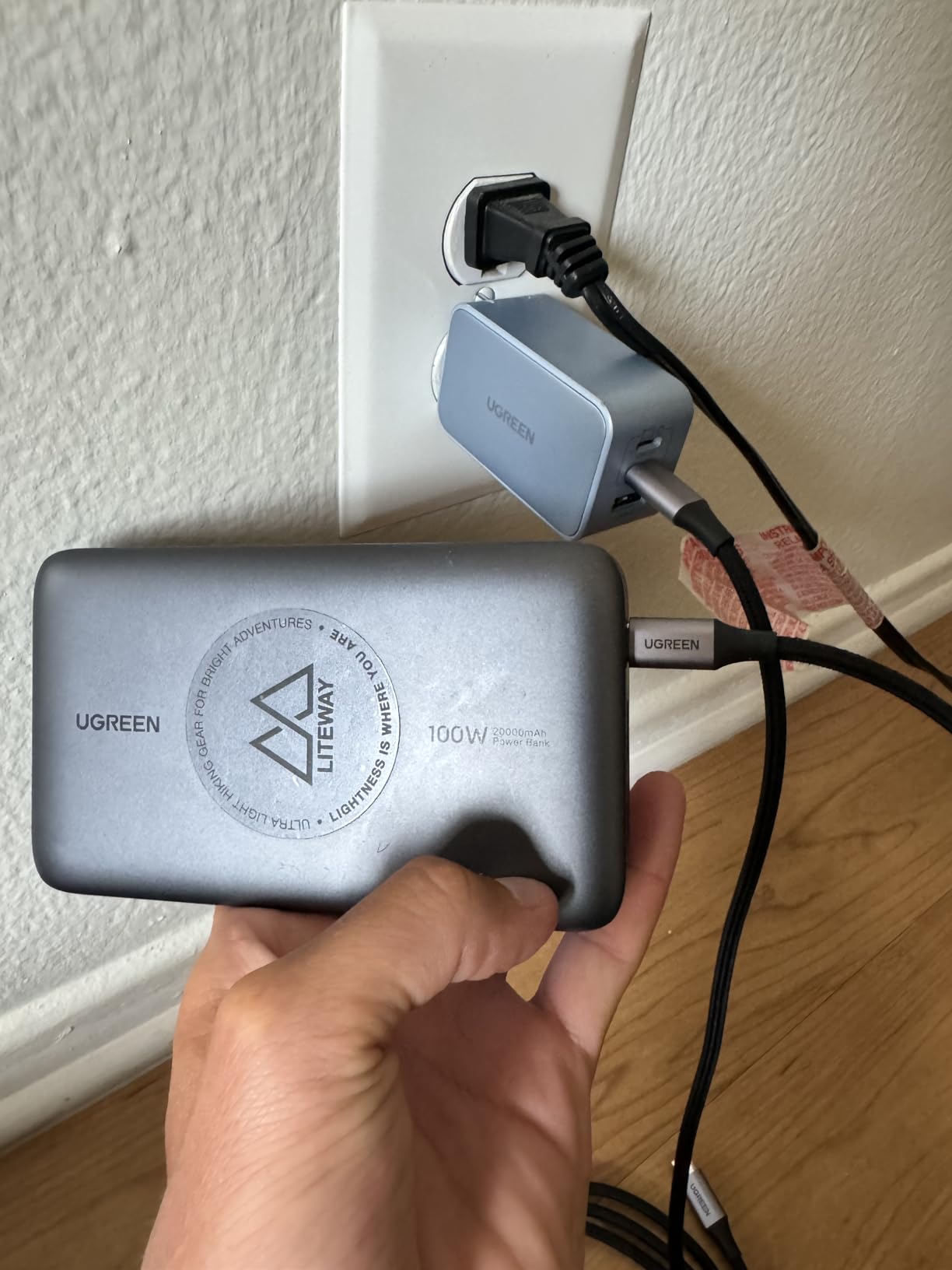 UGREEN 20000mAh 100W Power Bank, Nexode Portable Charger USB C 3-Port PD Fast Charging Battery Pack Digital Display for iPhone 17/16, MacBook, iPad, Galaxy S24 Ultra, Steam Deck, Dell XPS and More - Customer Photo 1