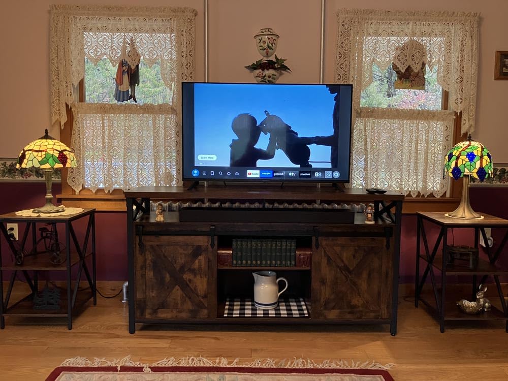 Amazon Fire TV Soundbar Plus (newest model) with built-in subwoofer, 3.1 channel, Dolby Atmos, clear dialogue - Customer Photo 1