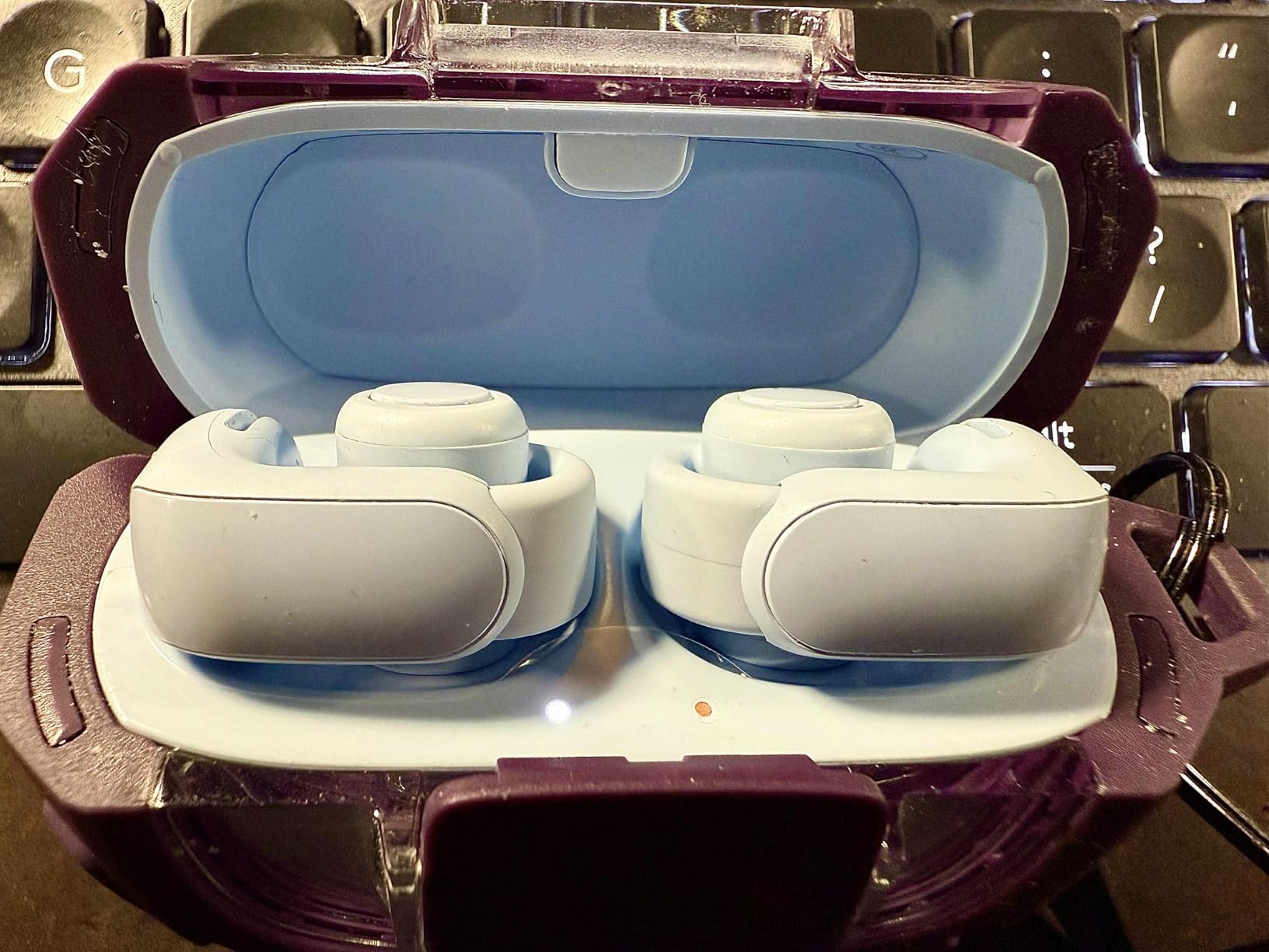 Bose Ultra Open Earbuds - Bluetooth Open Ear Earbuds with OpenAudio for Awareness, Clip-On Design for Comfort, Water Resistant, Up to 48 Hrs of Playtime, Sunset Iridescent - Limited Edition Color - Customer Photo 3