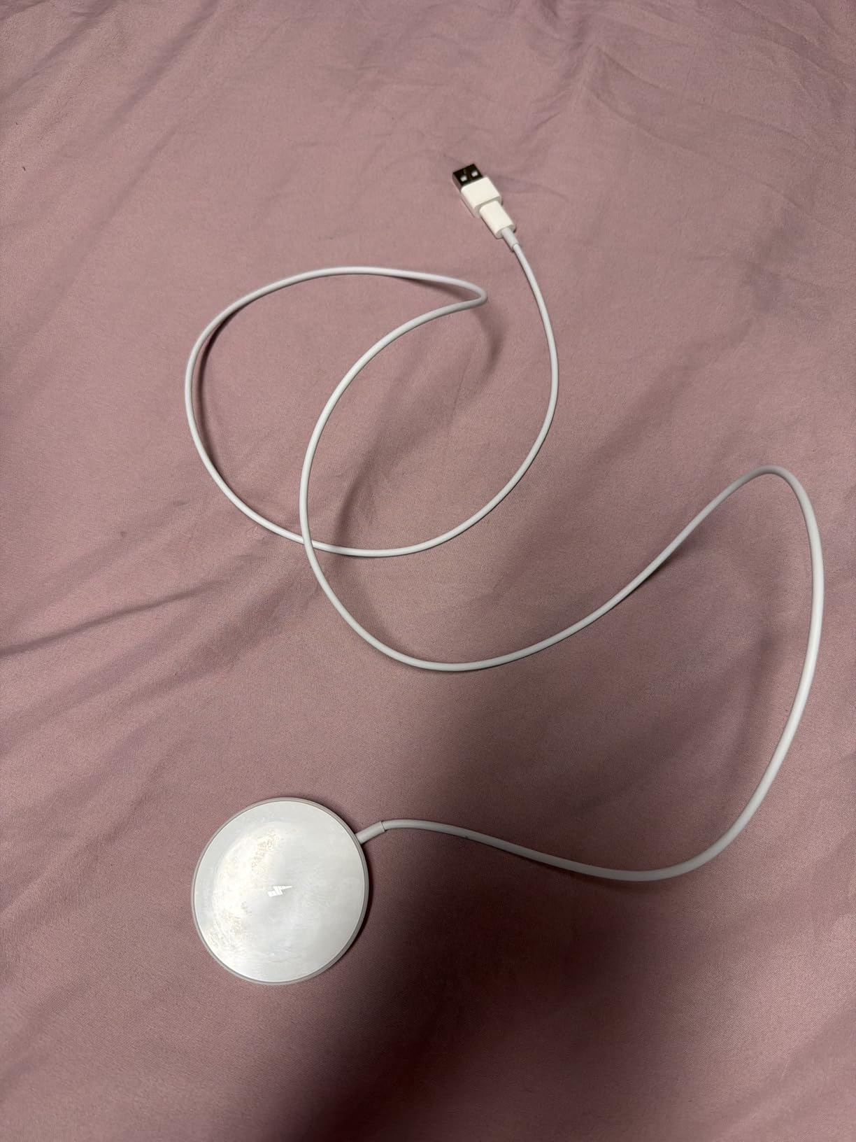 Magnetic Wireless Charger 15W Mag Safe Charger-Fast Charging Pad Compatible with iPhone17/16/15/14/13/12 Series & Airpods 2 3 Pro-LED Mag-Safe Pad with Dual Charging Ports Original Replacement（White） - Customer Photo 1