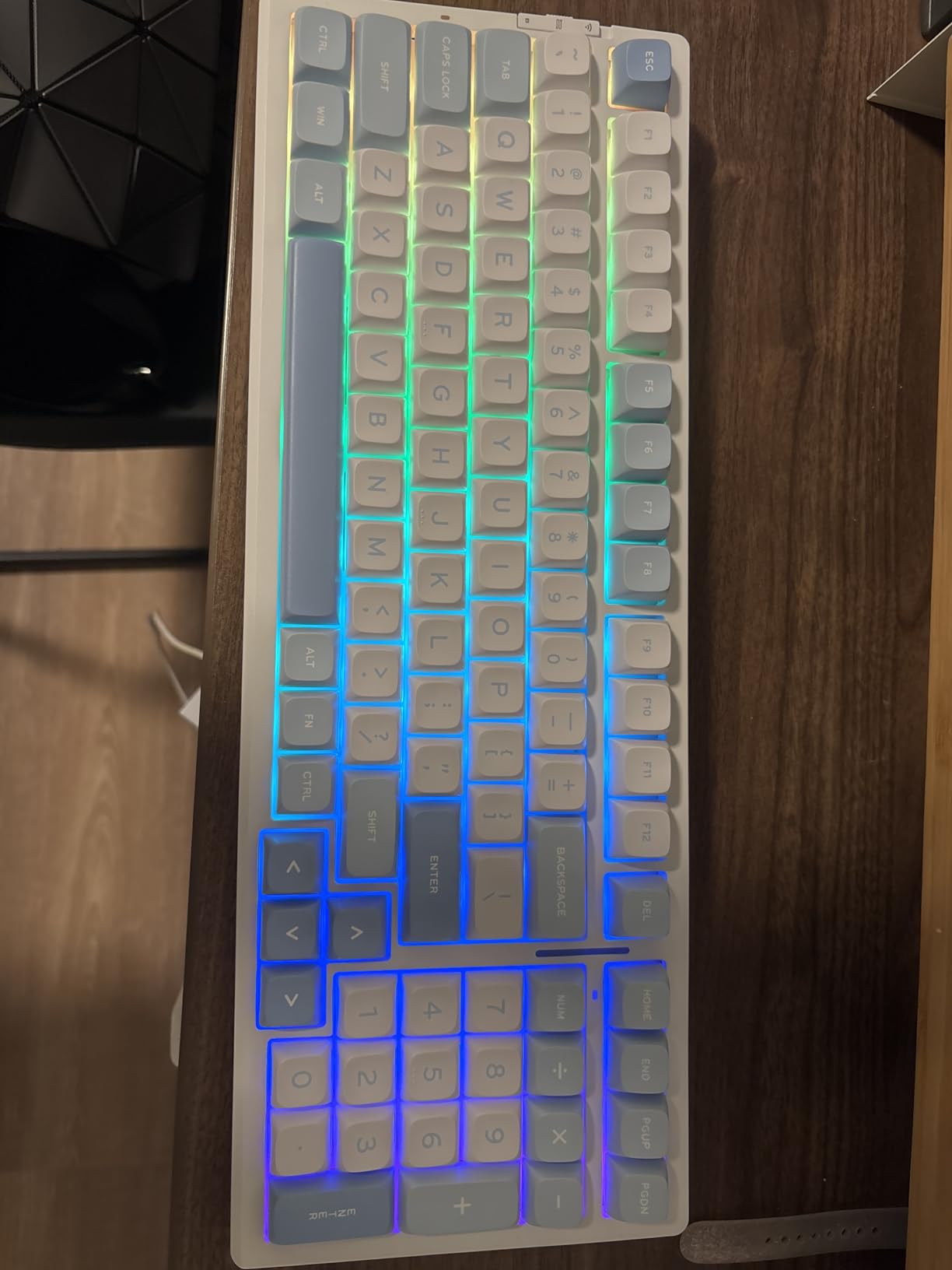 MCHOSE G98 PRO Wireless Gaming Keyboard, Tri-Mode Connection Gaming Keyboard, Hot Swappable Custom Gasket Structure, Pre-lubed Linear Switches, Double Shot PBT Keycaps RGB LED Backlit Purple&Black - Customer Photo 1