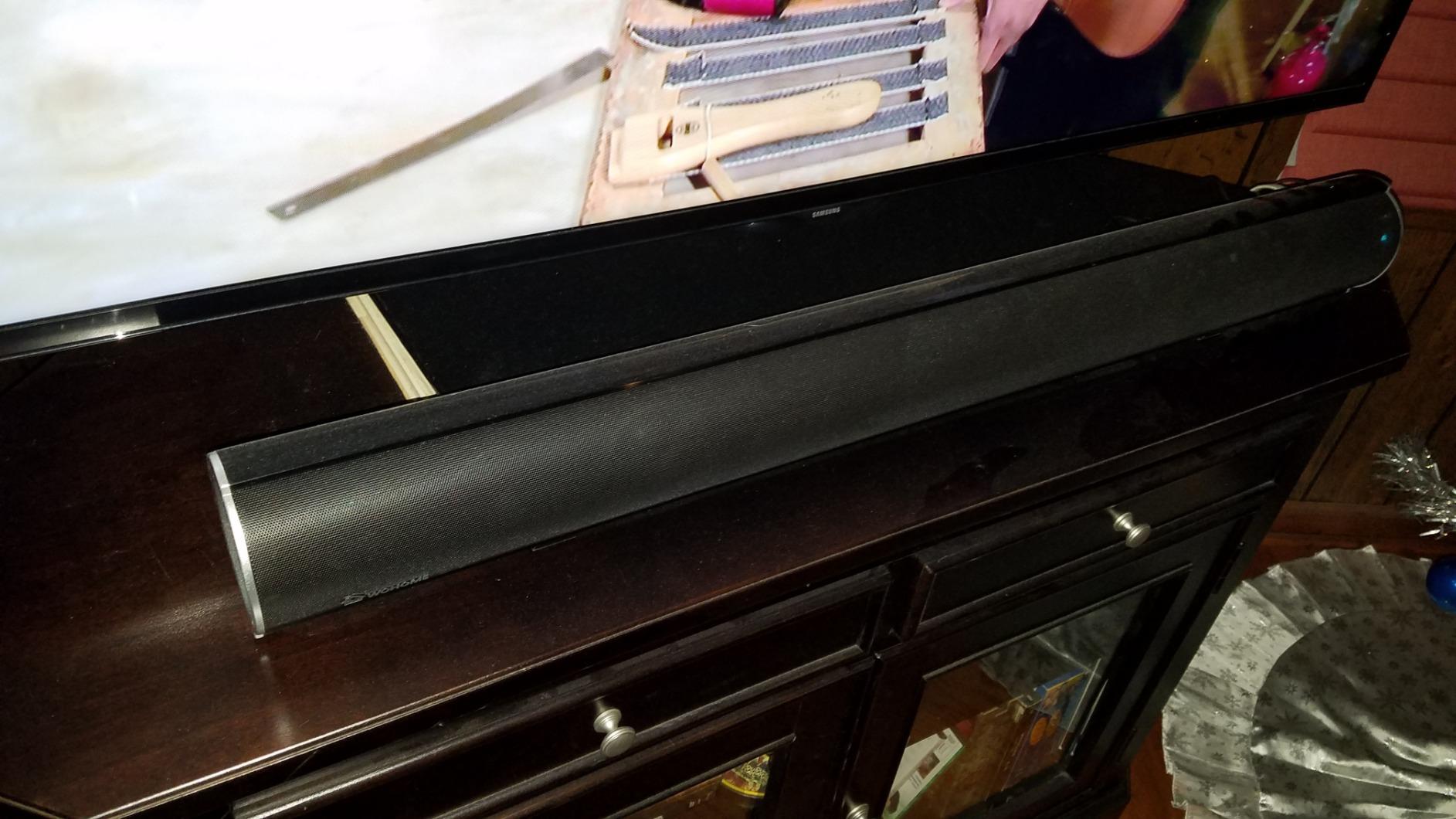 Wohome 2.1 Sound Bar for Smart TV with Built-in Subwoofer, 6 Levels Voice Enhancement, 15 Inches Small TV Soundbar Speakers with Bluetooth 5.3/ARC/Optical/AUX/USB Connection, 3 EQ Modes, Wall Mount - Customer Photo 2