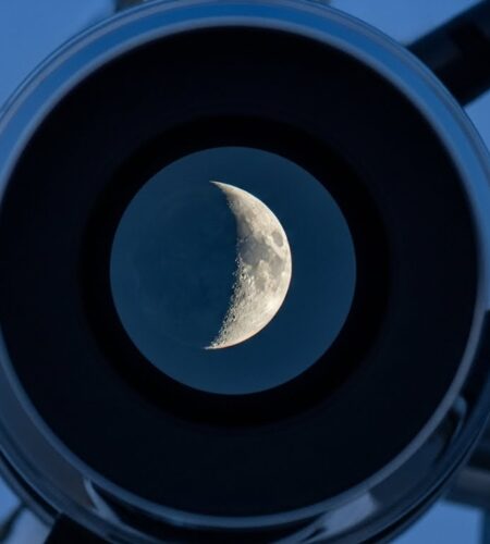 How to See the Moon With a Telescope 2026: Step-by-Step Lunar Guide