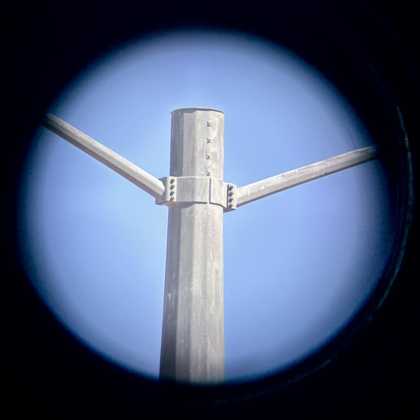 HETEKAN Telescope, Telescope for Adults High Powered, 90mm Aperture 1000mm Astronomical Refractor Telescopes for Beginners, Magnification 500X, with Three Eyepieces, Phone Adapter & Carrying Bag customer photo 2