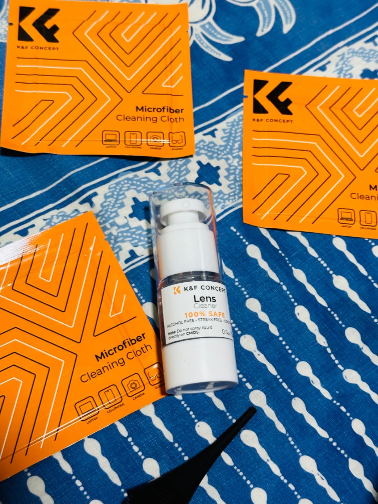 K&F CONCEPT 10-in-1 Camera Lens Cleaning Kit for DSLR Camera Lens Filter Cell Phones with Advanced Silicone Air Blower*1+Short Nozzle*1+Long Nozzle*1+Cleaning Cloth*6+Cleaning Pen*1+15ML Cleaner*1 customer photo 2